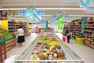 Los supermercados rebajarán 10% en 110 productos de la canasta básica