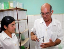 Mala noticia para el cáncer: en Cuba descubren que el veneno de alacrán alivia y cura