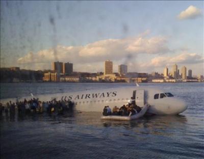 El piloto del Río Hudson dijo que el aterrizaje en el agua no fue tan malo como pensaba