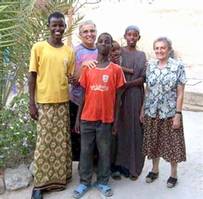 Aplaude Benedicto XVI liberación de dos monjas italianas en Kenia