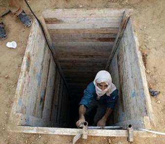 Atrapados en un túner de Gaza, cinco palestinos mueren ahogados por un gas venenoso