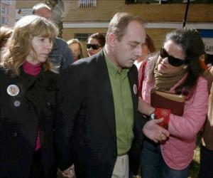 La familia de Marta exige a Zapatero un endurecimiento de las penas