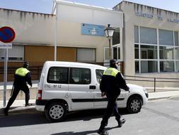 Un jubilado enloquecido mata a tiros en Murcia a una médico de Urgencias