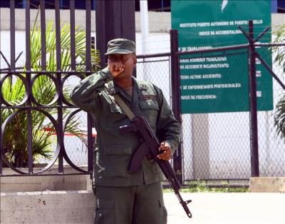 Los militares venezolanos toman los puertos y aeropuertos en acatamiento a una reforma legal