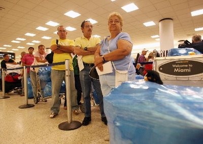Washington facilita trámites de visas para los cubanos
