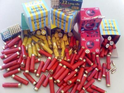 En Uruguay, Aduanas se incauta de municiones, perfumes y medias deportivas