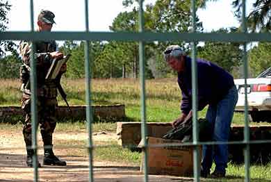 Rapidito, rapidito que el presidente de Uruguay ya ordenó: 500 reclusos al cuartel de Punta de Rieles