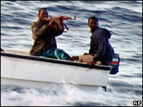 Piratas somalíes secuestran yate francés en el océano Indico