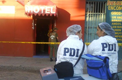 Encuentran a mujer degollada en motel de la Estación Central de Chile
