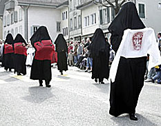 En Suiza, las procesiones de Mendrisio y las "plañideras" de Romont dan el vía de Semana Santa