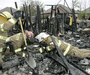 Incendios forestales en Texas causan 3 muertos y 34 heridos