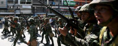 Bangkok es un infierno: ya hay dos muertos y 103 heridos por enfrentamientos