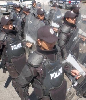 México: hallan cuerpos de 12 personas asesinadas en Michoacán y en Coahuila un cadáver tenía 8 dedos y la lengua cortados
