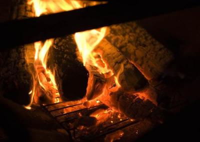 Uruguay: cuatro intoxicados al estallar incendio cuando hacían un asado en una casa de Pocitos