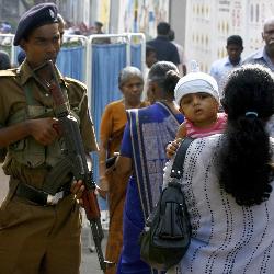 Mueren 17 personas tras un atentado suicida de los Tigres de Tamil, en Sri Lanka