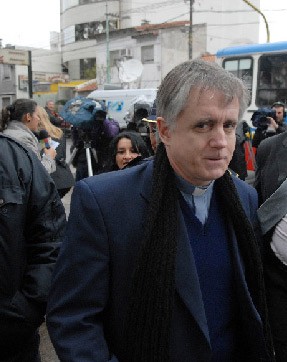 Argentina: piden 37 años de cárcel para el cura Grassi por abusos sexuales y corrupción