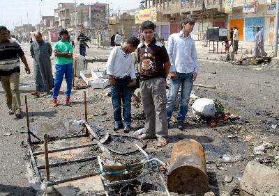 Mueren 28 iraquíes, entre ellos 12 policías, en un atentado suicida en Bagdad