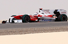 Fórmula 1: el italiano Trulli sorprendió y Toyota sueña