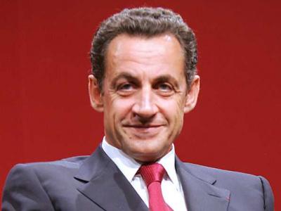 "Francia resiste mejor la crisis porque fueron menores los excesos", dijo Sarkozy