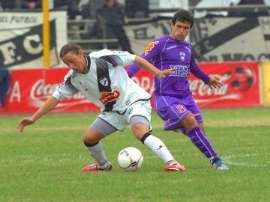 Defensor le ganó 1 a 0 a Danubio y quedó solo en la punta del Clausura en Uruguay