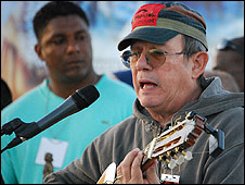 EE.UU. niega visa al cantautor cubano Silvio Rodríguez