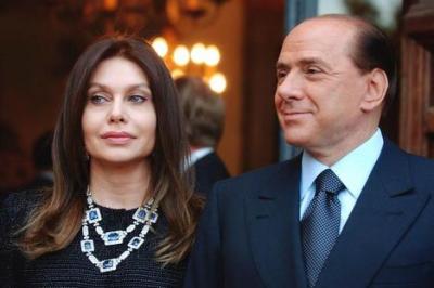 Ahora es Berlusconi que no quiere perdonar a su mujer