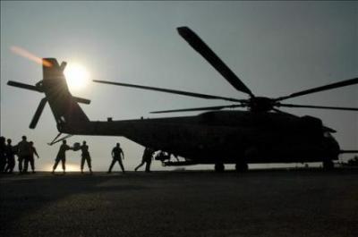 Mueren dos marines al estrellarse el helicóptero que pilotaban en California