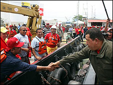 Chávez toma control de servicios petroleros