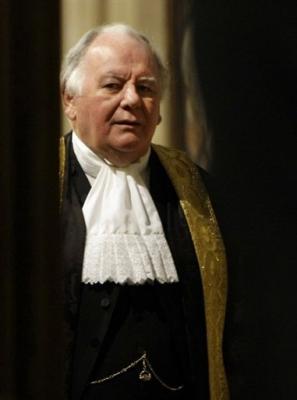 Presidente del Parlamento británico renuncia por escándalo de gastos de los legisladores