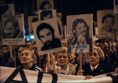 Marcha de silencio redobla la búsqueda de "la verdad" en Uruguay