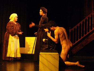 En teatro de Argentina exhiben la primera obra exclusiva para nudistas