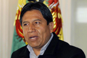 Crece conflicto: Bolivia envía documentos a Perú para que suspenda asilo a ex ministros