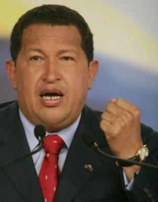Chávez: "yo debato sólo con presidentes"
