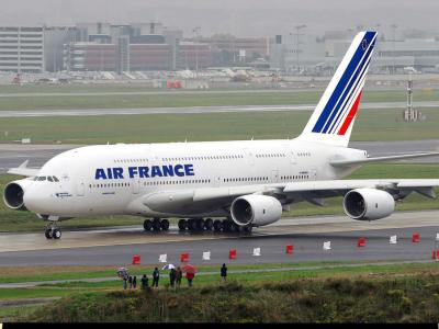 Catástrofe del avion de Air France: Brasil dice que vieron fuego en el mar y Senegal que encontró restos