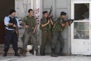 Cuatro muertos en un tiroteo entre policías y militantes de Hamas en Cisjordania