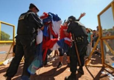 Jefatura de Policía de Montevideo exhorta a la población respetar medidas para evitar violencia en el partido Uruguay y Brasil
