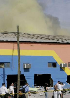 ¿Dios se olvidó de México? ... 31 niños muertos por incendio en una guardería