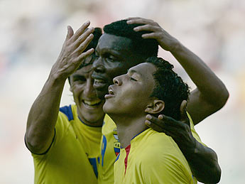 Ecuador le ganó a Perú de visitante y llega en alza al partido con Argentina