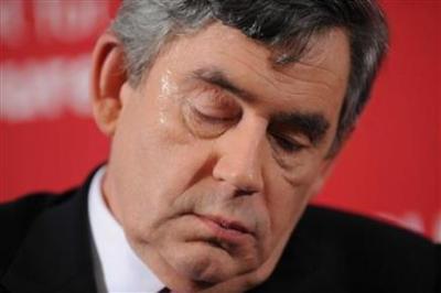 Gran Bretaña: Gordon Brown se enfrenta a una revuelta tras su derrota europea