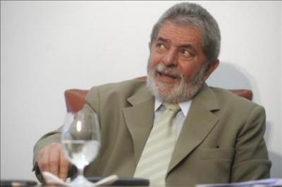 Lula arrasa: su popularidad subió al 80%
