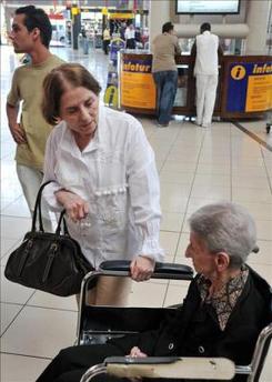 Después de 15 años, Cuba autoriza a la médica Hilda Molina a viajar a Argentina