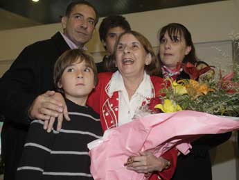 Médica cubana Hilda Molina llegó a Argentina