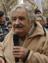 Mujica y la Policía: seccionales más chicas y menos "222"