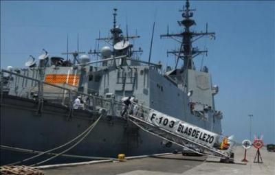 La fragata española Blas de Lezo rescata a 96 personas en el Golfo de Adén
