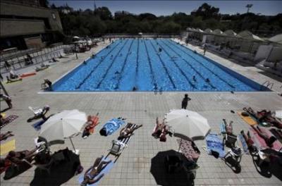Una mujer se suicida en la piscina donde se ahogaron sus dos hijos, en EE.UU.