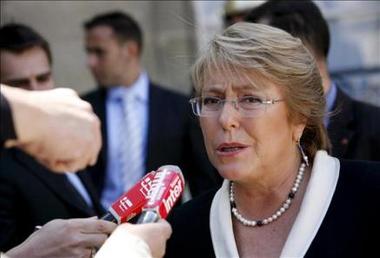 La presidenta Bachelet y los políticos chilenos rinden homenaje a la viuda de Allende