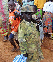 Niños soldados, traumatizados, regresan a sus hogares en el Congo