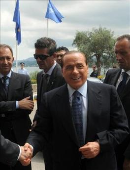 El abogado británico que mintió en dos juicios para favorecer a Berlusconi no quiere ir a la cárcel