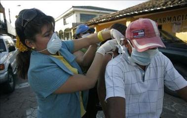 Prohíben besar y piden cortar las uñas en las cárceles de Bolivia para evitar la gripe A