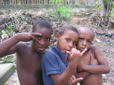 Río de Janeiro: la favela Babilonia sin narcotraficantes y con niños jugando